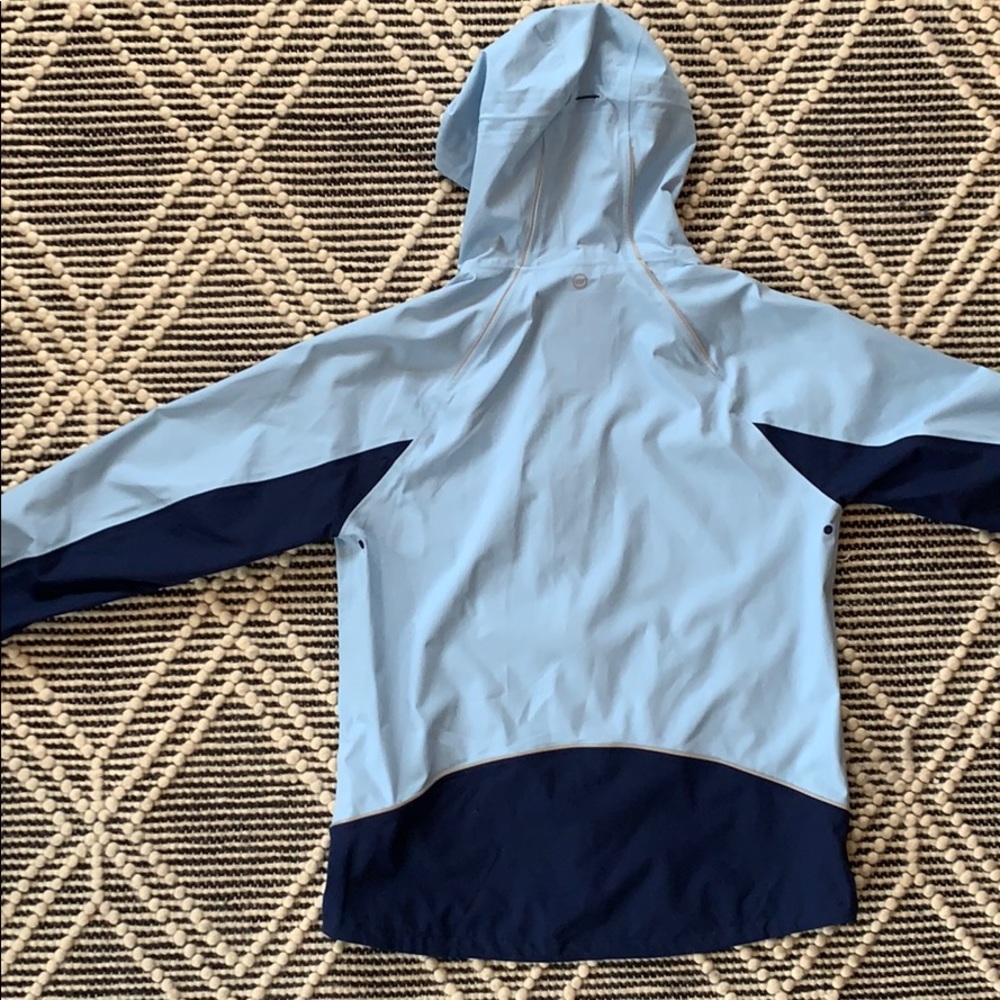 Vineyard Vines Performance Rain Jacket Size M - image 3